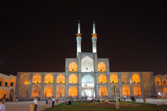 یزد، حسینیه ‌ایران تجلی‌گاه سرمایه‌های ملی و مذهبی