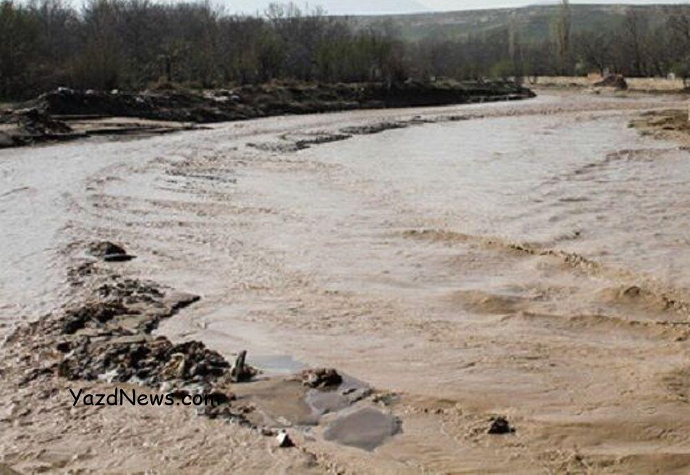 جاری شدن سیلاب در رودخانه‌های مهریز